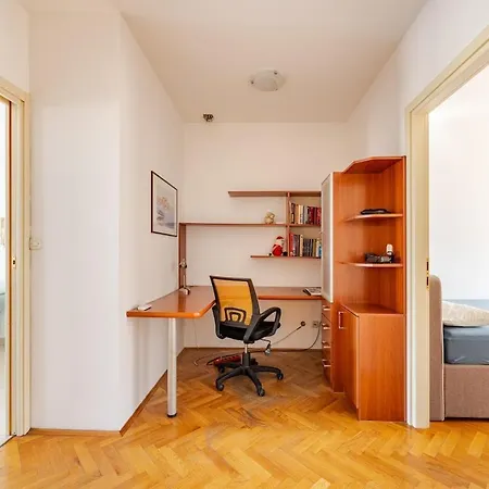 Spacious Terrace With Private Parking * Split
